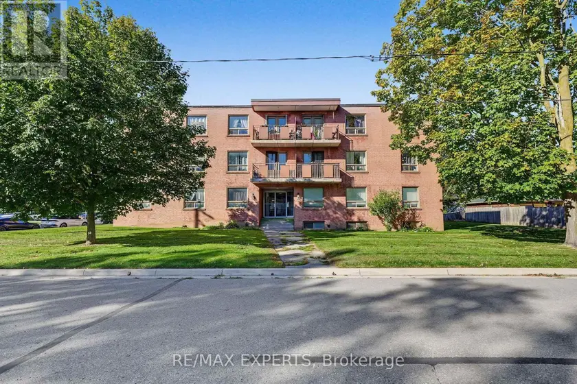 Multiplex at 64 - 16 MCDONALD STREET, New Tecumseth