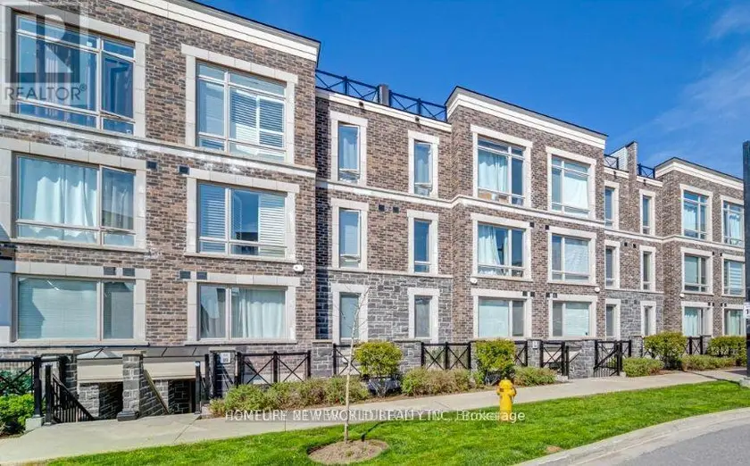 Townhouse at 109 - 2 DUNSHEATH WAY, Markham