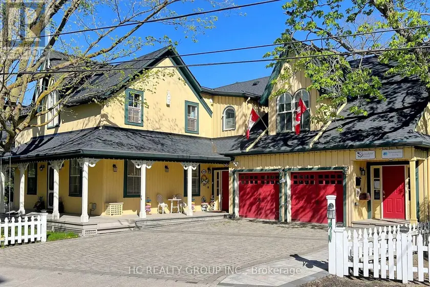 Detached at 10 STATION LANE