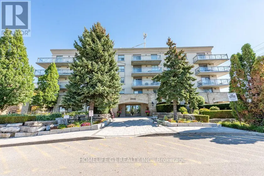 Apartment at 303 - 2500 RUTHERFORD ROAD, Vaughan