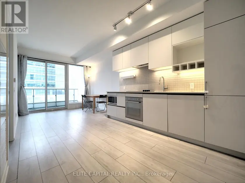 Apartment at 702 - 5 BUTTERMILL AVENUE, Vaughan