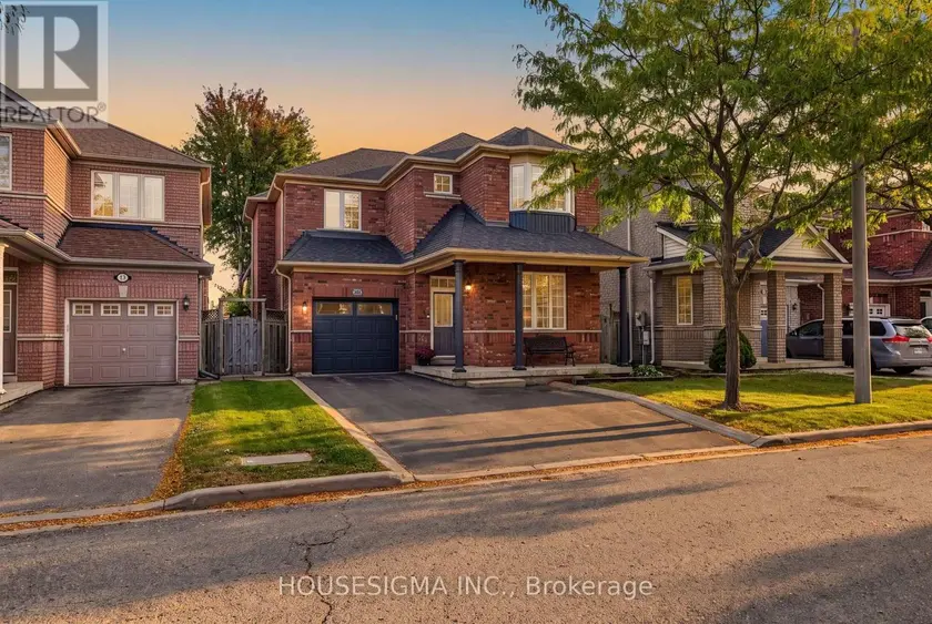 Detached at 23 BATTLEFORD AVENUE, Vaughan