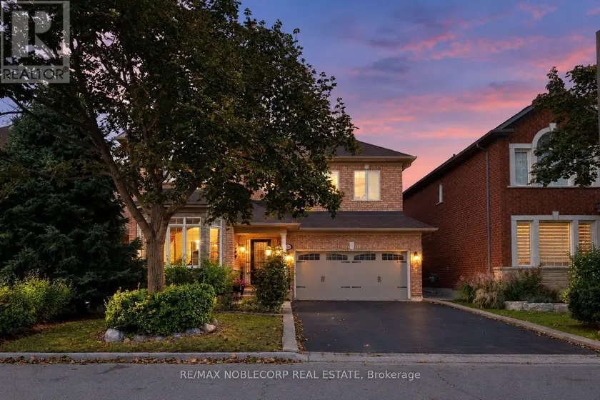 Detached at 15 WOODLAND TRAIL COURT, Vaughan