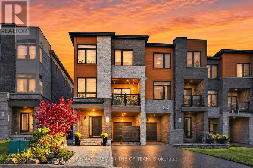 Townhouse at 233 VIVANT STREET, Newmarket