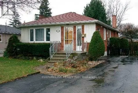Detached at BSMT - 30 ROCKPORT CRESCENT, Richmond Hill