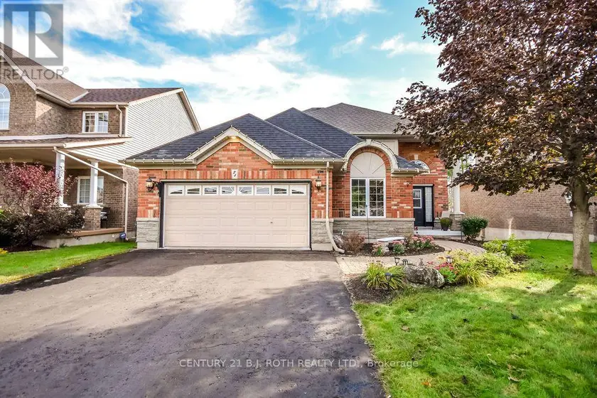 Detached at 21 ARMEDA CLOW CRESCENT, Essa