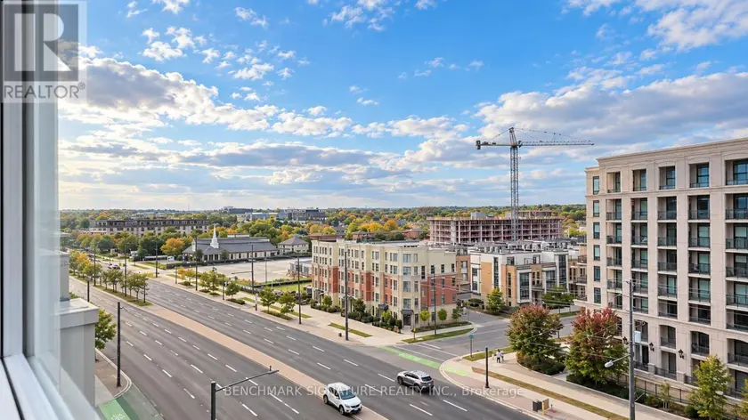 Apartment at PH12 - 8228 BIRCHMOUNT ROAD, Markham