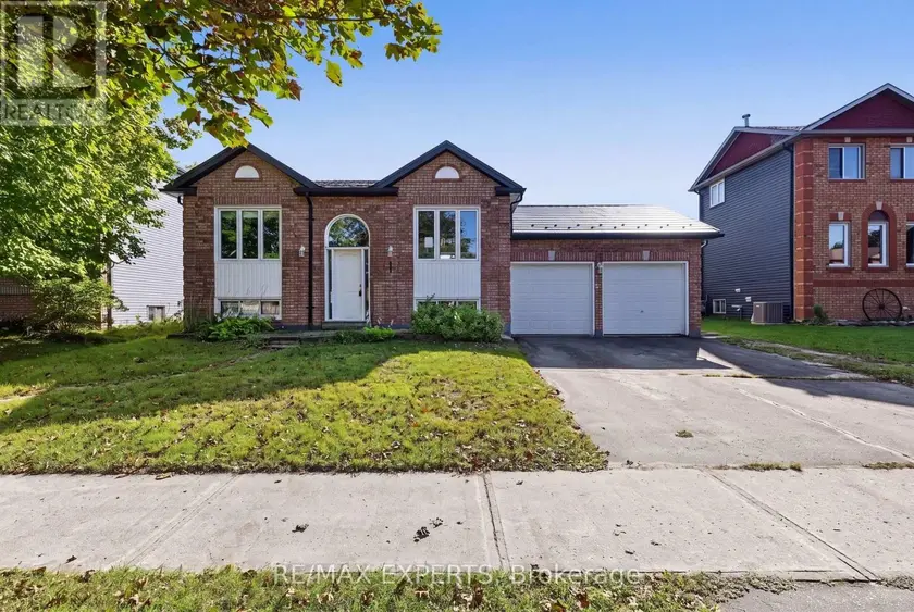 Detached at 97 CECIL STREET, Essa