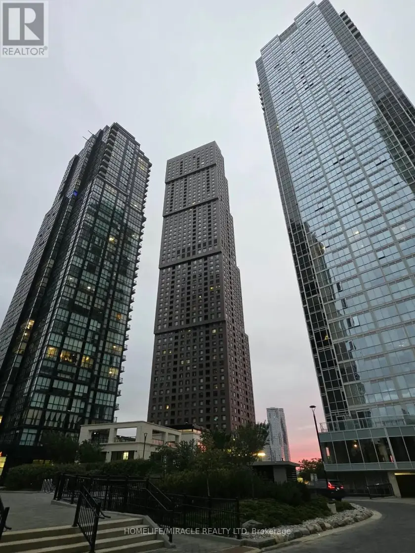 Apartment at 617 - 2908 HWY 7, Vaughan