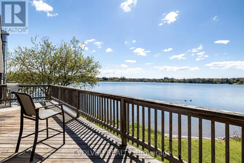 Detached at 6 WILDWOOD AVENUE, Richmond Hill