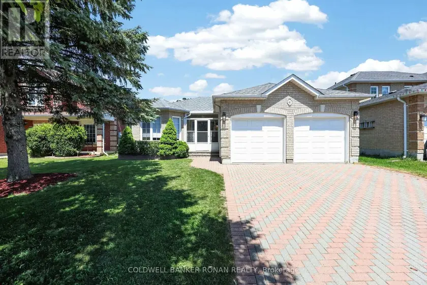 Detached at 61 DARLING CRESCENT, New Tecumseth