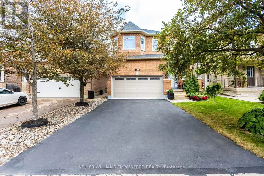 Detached at 134 QUEEN ISABELLA CRESCENT, Vaughan