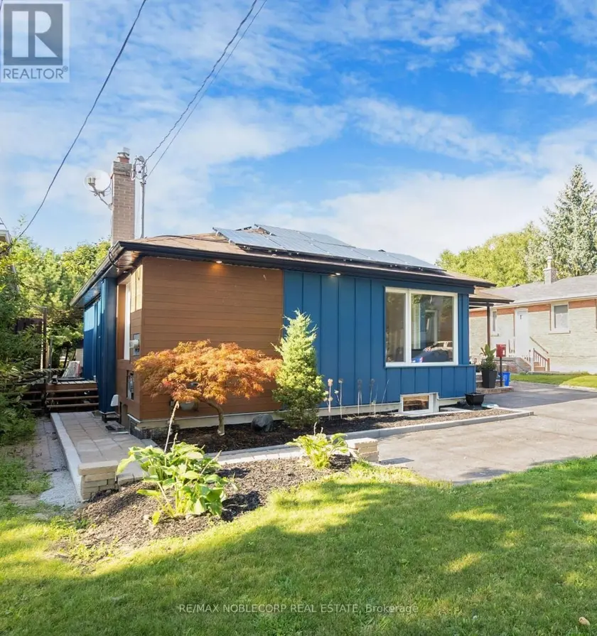 Detached at 100 ROCKPORT CRESCENT, Richmond Hill