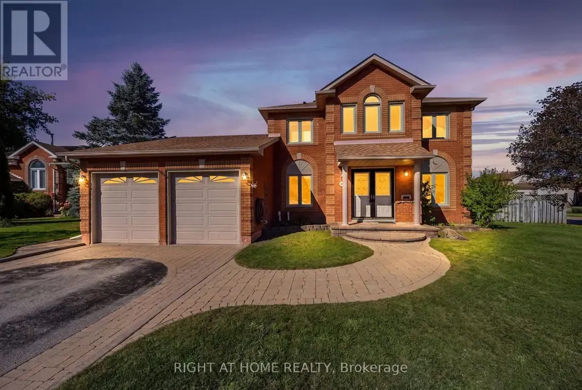 Detached at 44 EDENBRIDGE DRIVE, Essa