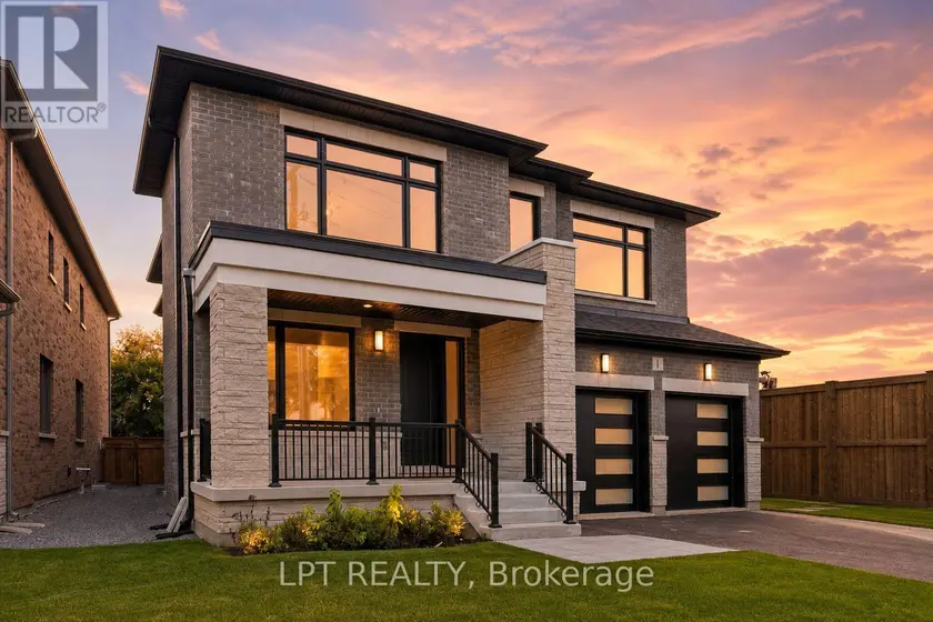 Detached at 1 RICHMOND PARK DRIVE, Georgina