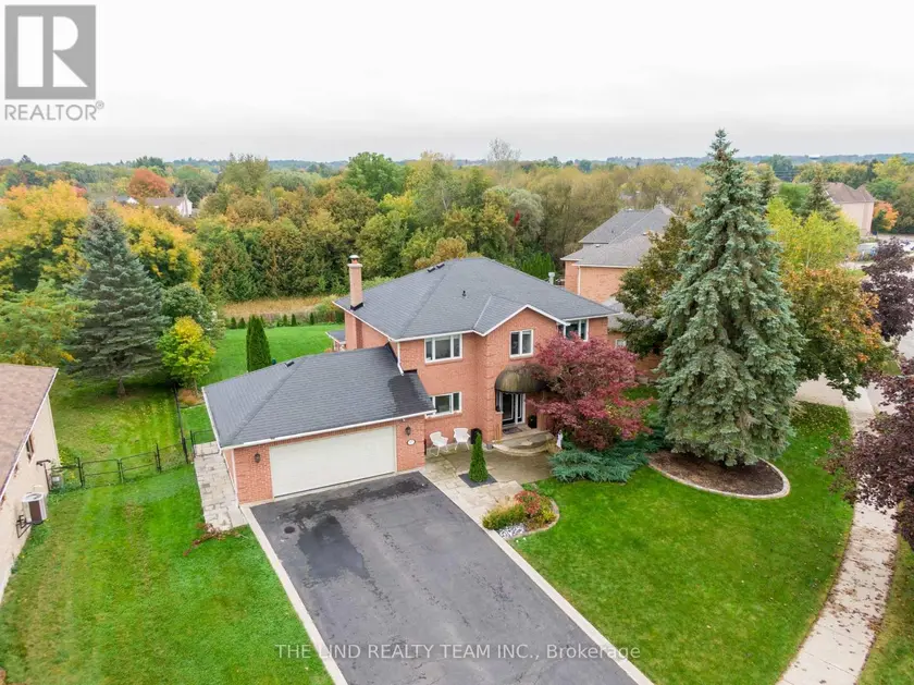 Detached at 97 THOMPSON DRIVE, East Gwillimbury