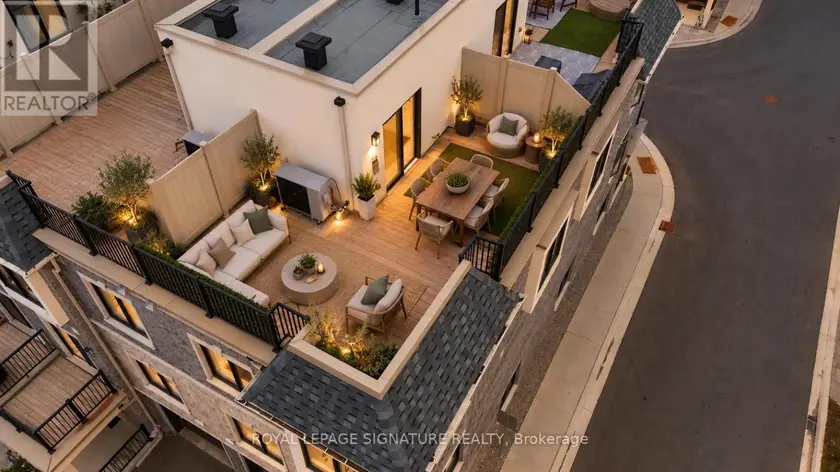 Townhouse at 28 CANTON LANE, Whitchurch-Stouffville