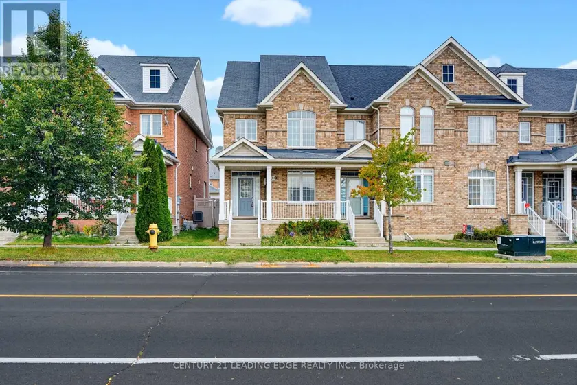 Townhouse at 818 CASTLEMORE AVENUE, Markham