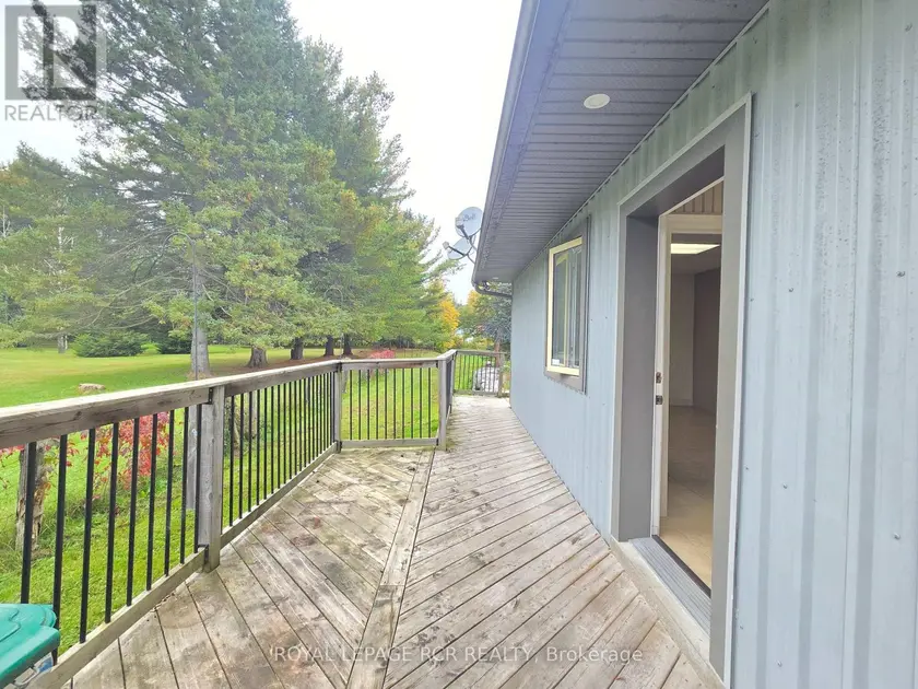 Detached at 2-341 QUEENSVILLE SIDE ROAD, East Gwillimbury