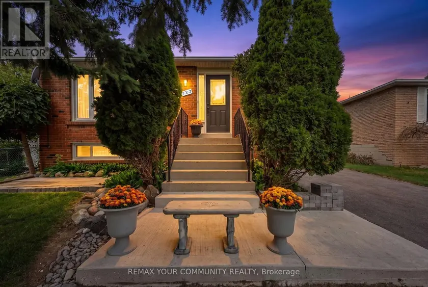 Detached at 123 MARTIN STREET, Bradford West Gwillimbury