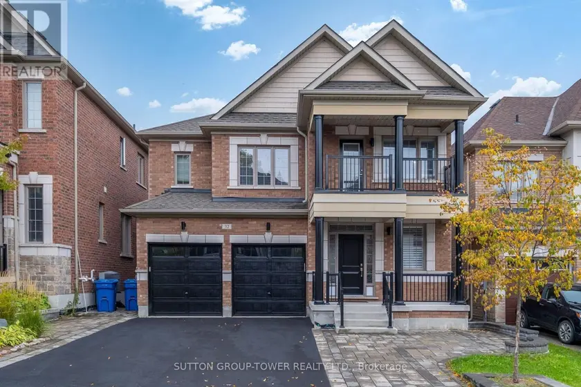 Detached at 32 CYPRUS GLEN, East Gwillimbury