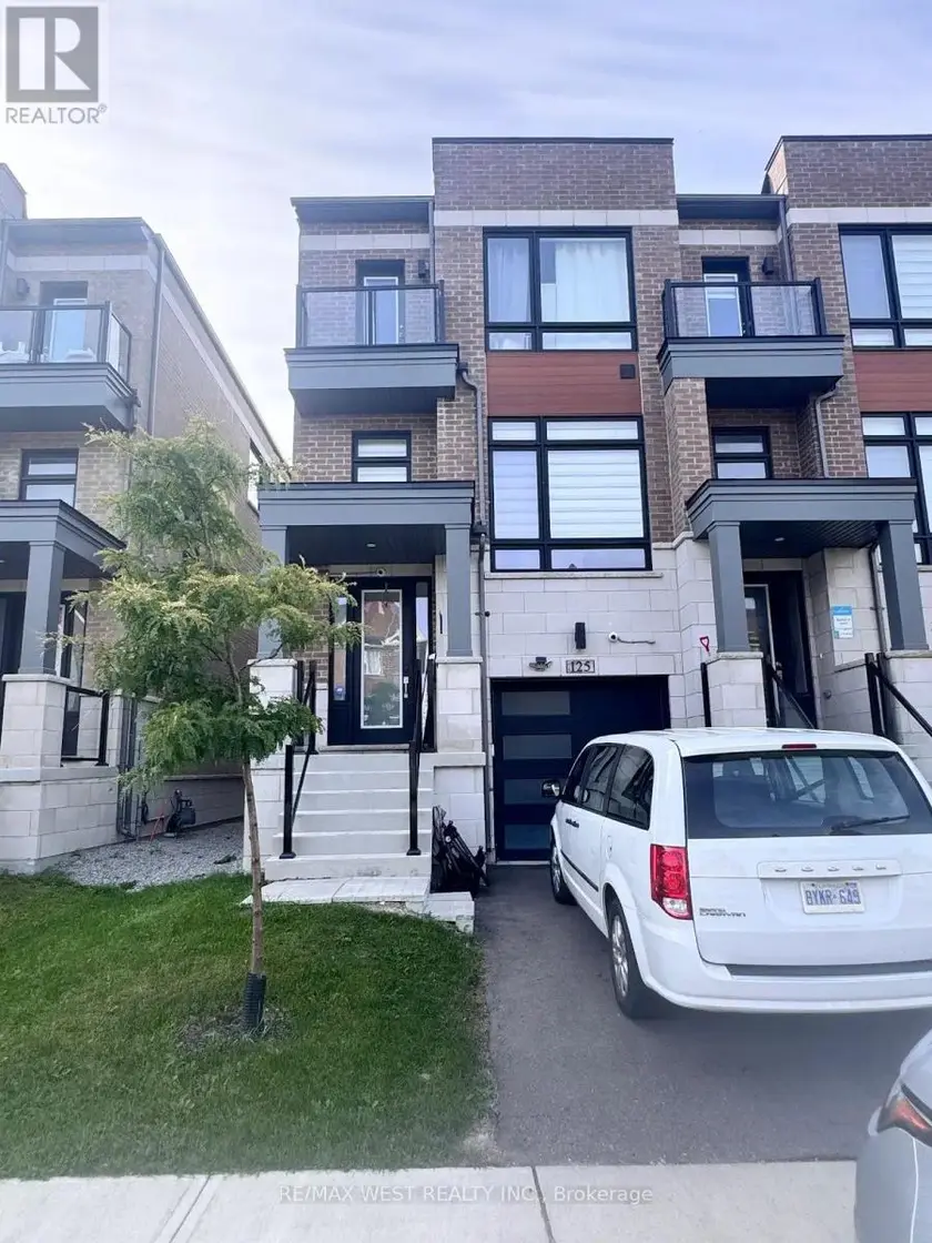 Townhouse at 125 FAROOQ BOULEVARD, Vaughan