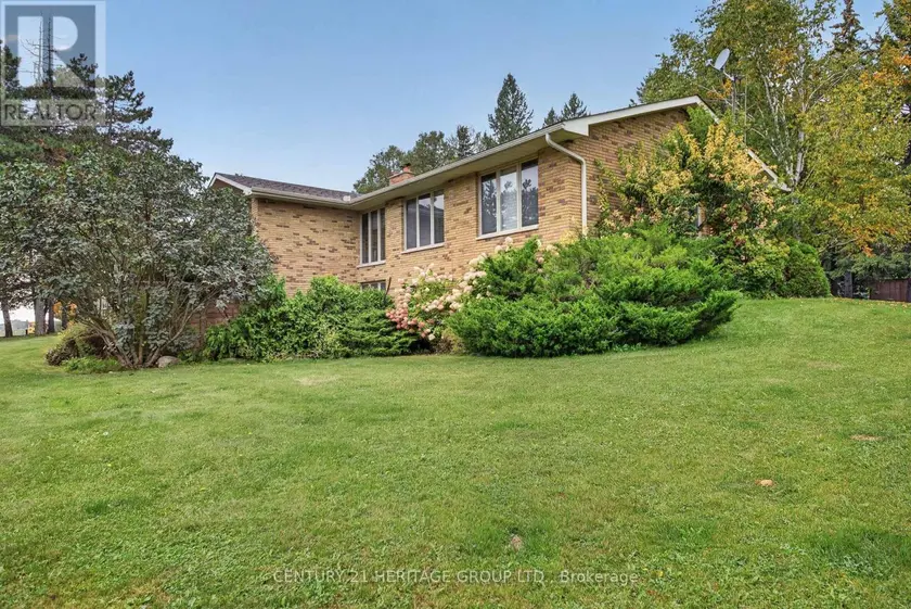 Detached at 1 ARTHUR EVANS CRESCENT, Bradford West Gwillimbury