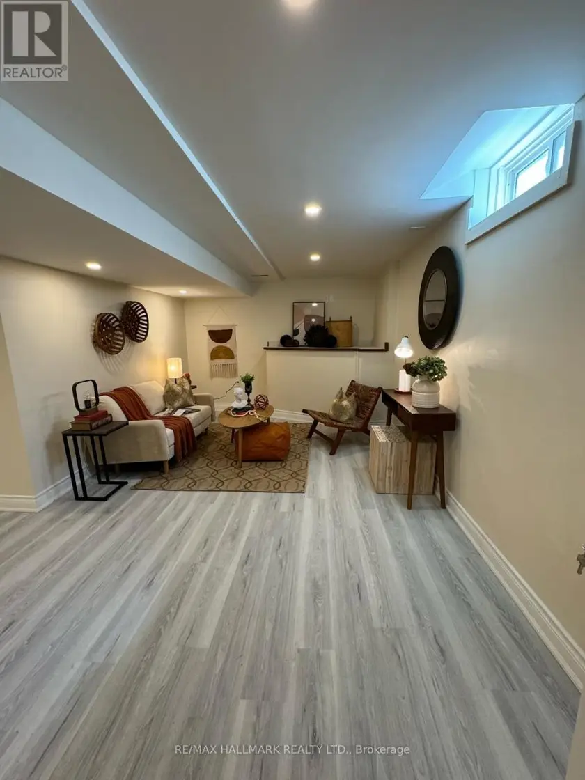 Detached at ROOM 2 - 248 CROSSLAND GATE, Newmarket