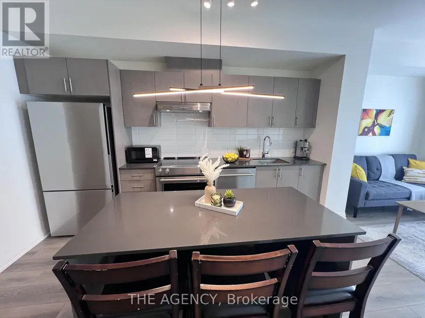 Apartment at 1404 - 8960 JANE STREET E, Vaughan