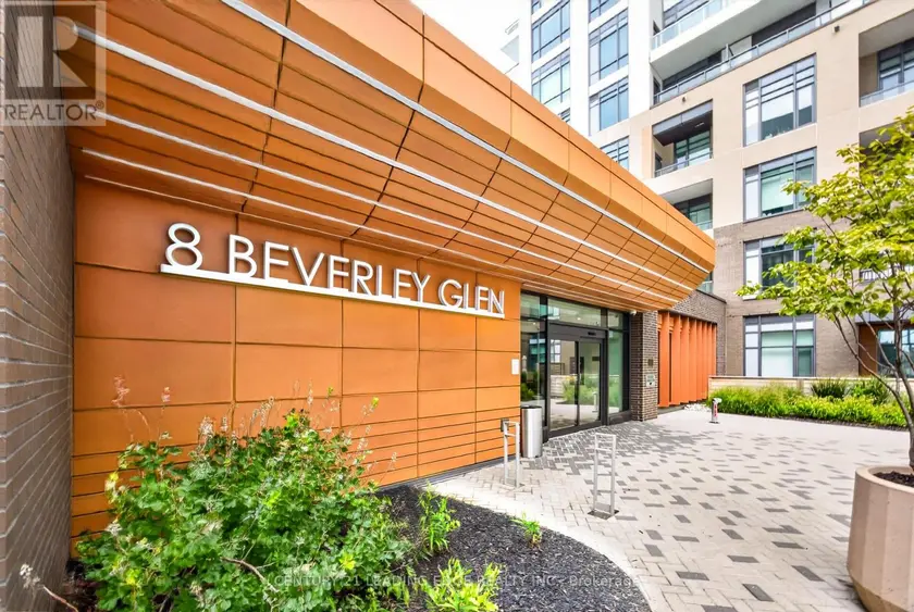 Apartment at 1010 - 8 BEVERLEY GLEN BOULEVARD, Vaughan