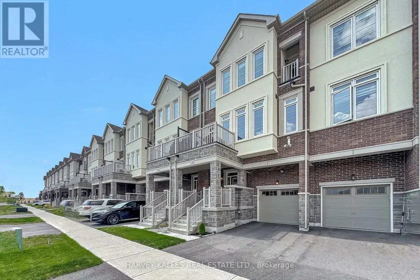 Townhouse at 32 MEL IRVING DRIVE, Bradford West Gwillimbury