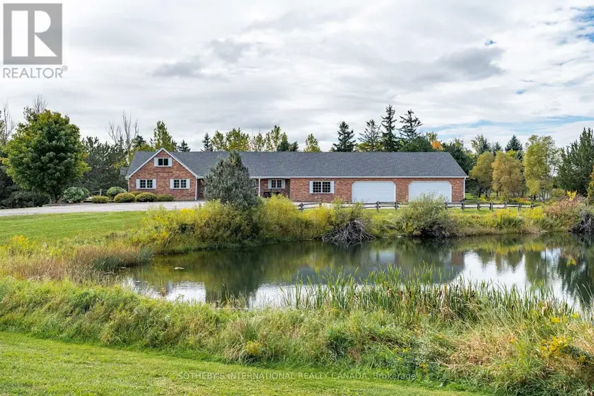 Detached at 6055 17TH SIDE ROAD, King