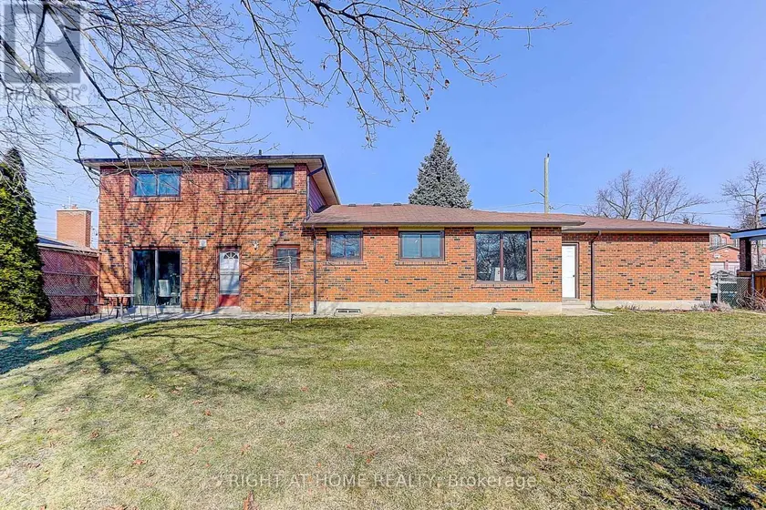Detached at GROUND UNIT - 87 STOCKDALE CRESCENT, Richmond Hill