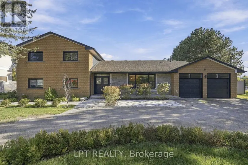 Detached at 9 NOBLEWOOD DRIVE, King