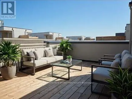 Townhouse at 15 - 11 HONEYCRISP CRESCENT, Vaughan