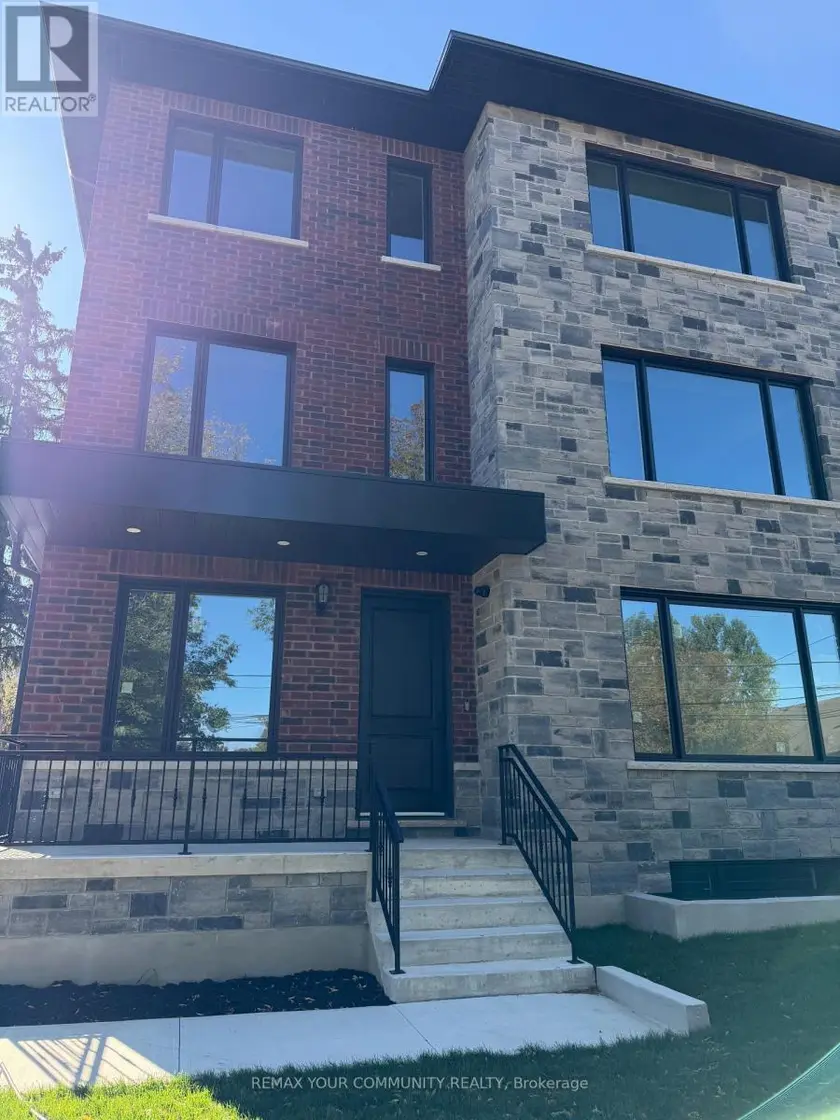 Townhouse at 2 - 25 OXFORD STREET, Richmond Hill