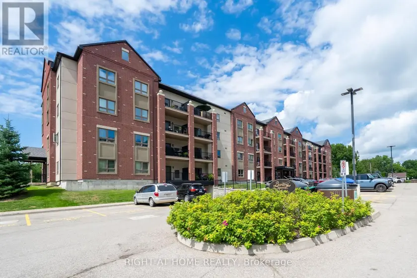 Apartment at 304 - 157 WELLINGTON STREET E, New Tecumseth