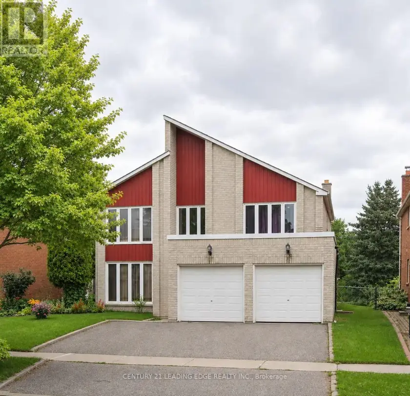 Detached at 46 Hillcroft Dr, Markham