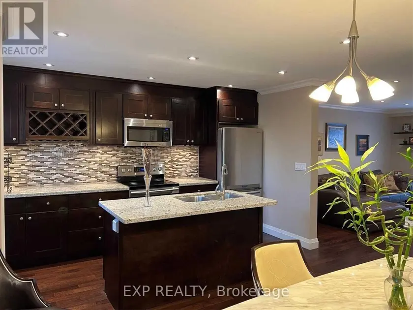 Townhouse at 56 - 1776 JOHN STREET, Markham