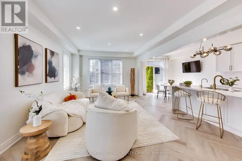 Townhouse at 2 FRANK DAVIS STREET, Markham