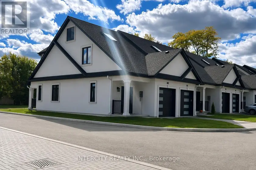 Townhouse at 15 - 263 BARRIE STREET, Bradford West Gwillimbury