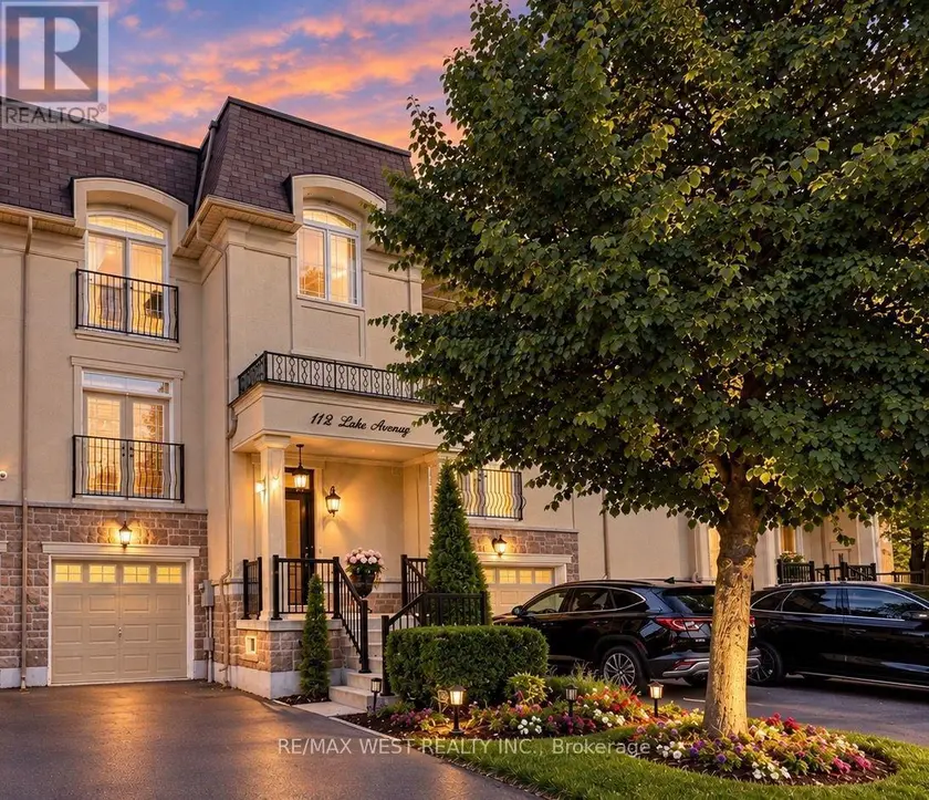 Townhouse at 112 LAKE AVENUE, Richmond Hill
