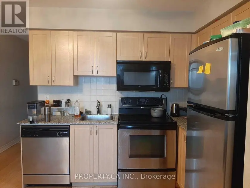 Apartment at 817 - 15 NORTH PARK ROAD, Vaughan
