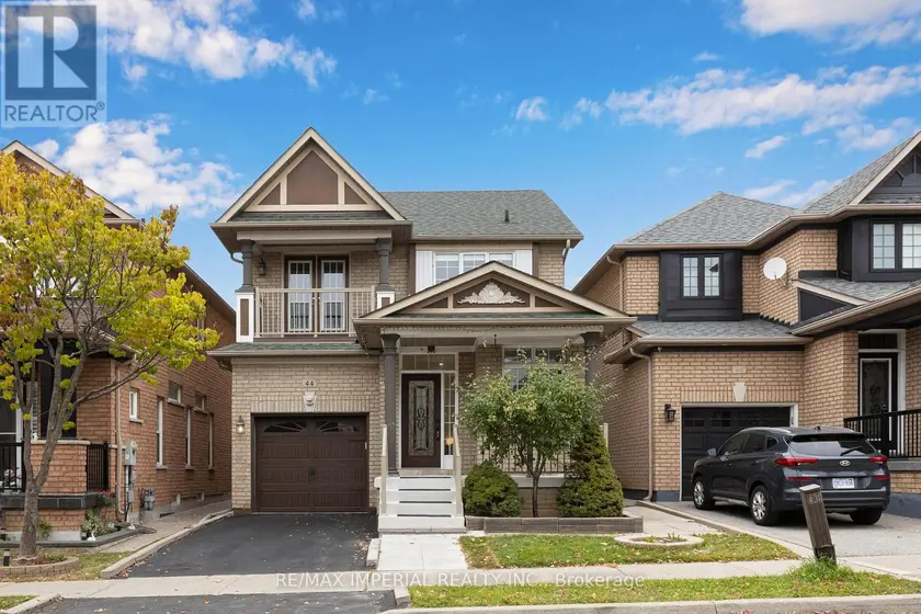 Detached at 44 HAWKVIEW BOULEVARD, Vaughan