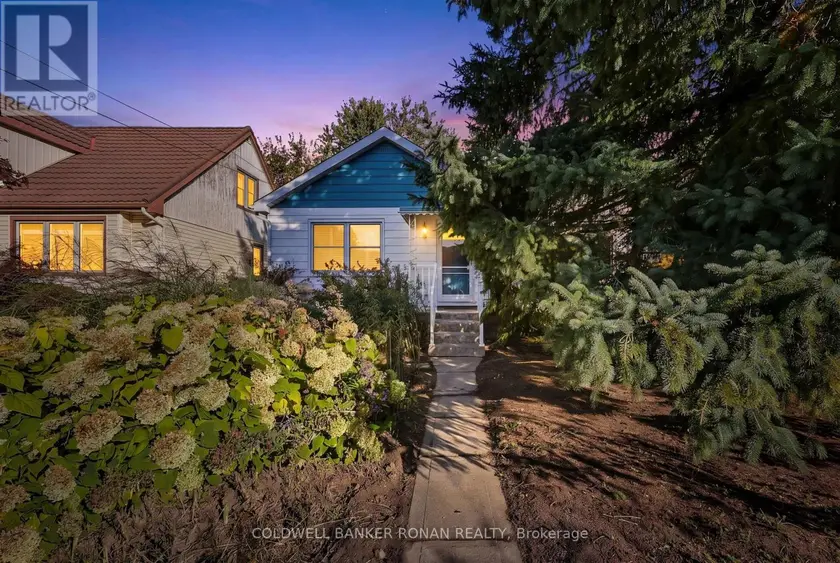 Detached at 72 QUEEN STREET, New Tecumseth