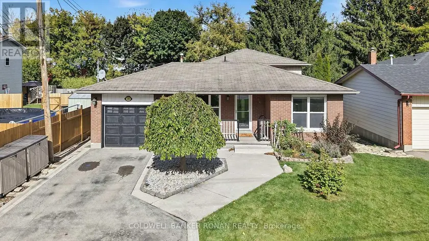 Detached at 130 QUEEN STREET, New Tecumseth