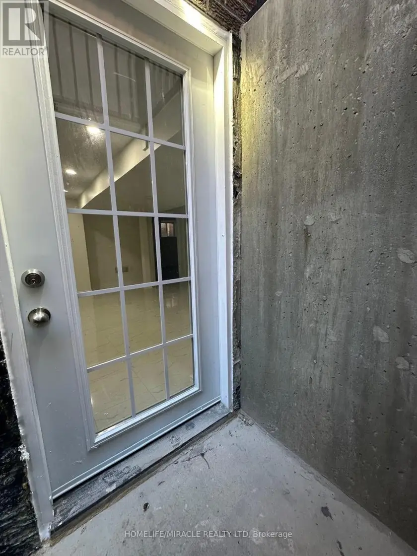 Detached at 20 ARRAN CRESCENT, Vaughan