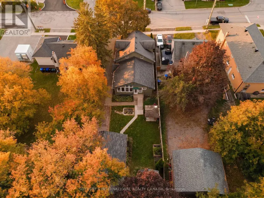 Detached at 131 JOHN STREET E, Bradford West Gwillimbury
