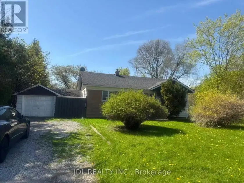 Detached at 555 WELLINGTON STREET W, Aurora