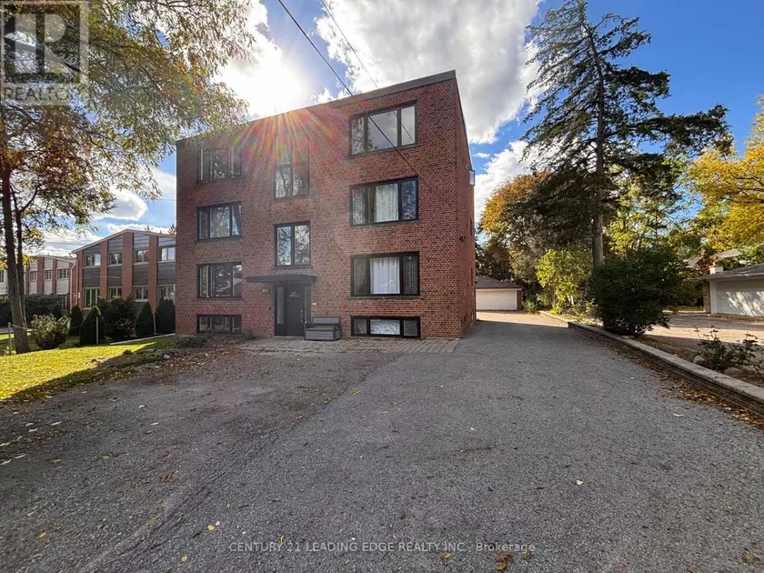Multiplex at 2 - 134 LUCAS STREET, Richmond Hill